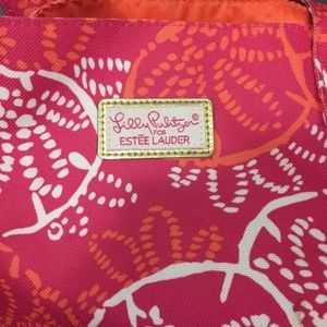 Lilly Pulitzer Bags - Lilly Pulitzer for Estee Lauder Tote in Pink Lilly Pulitzer Bags - Lilly Pulitzer for Estee Lauder Tote in Pink